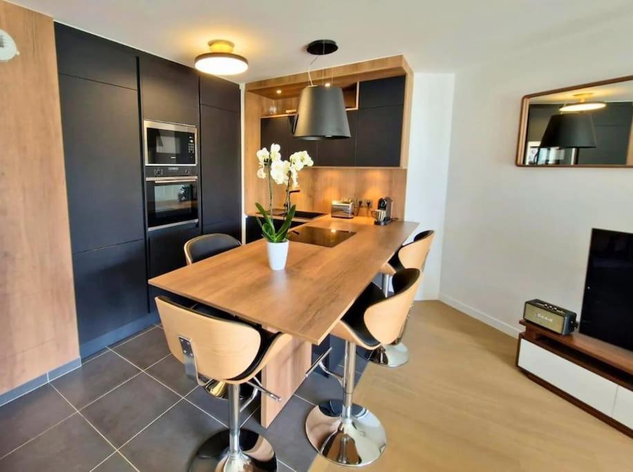 Sublime Appartement 4 Etoiles Neuf T3 Aputeaux 61M2 Proche La Defense, 10M2 De Terrasse Avec Magnifique Vue Εξωτερικό φωτογραφία