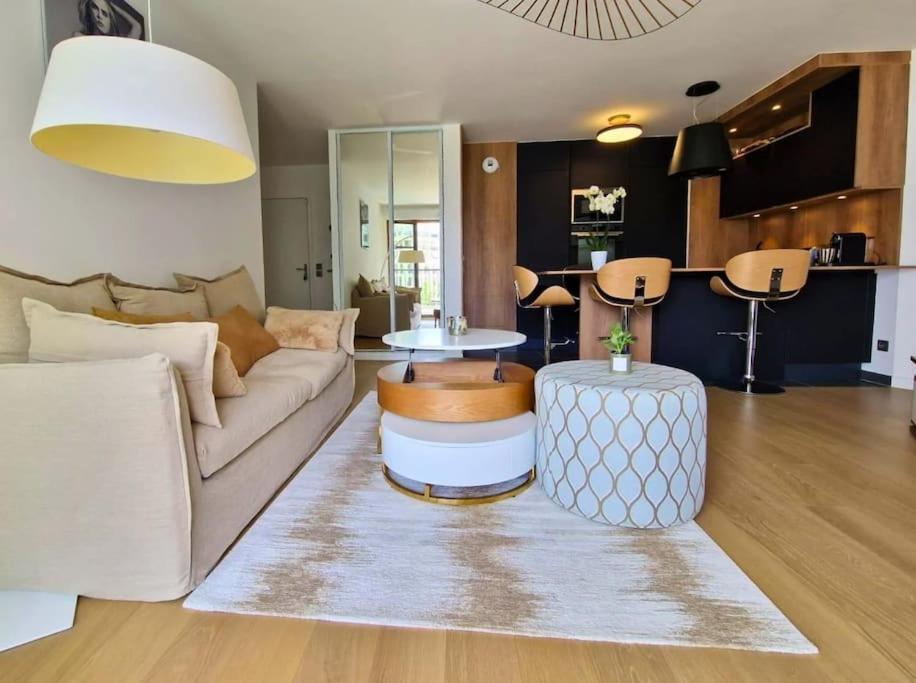 Sublime Appartement 4 Etoiles Neuf T3 Aputeaux 61M2 Proche La Defense, 10M2 De Terrasse Avec Magnifique Vue Εξωτερικό φωτογραφία